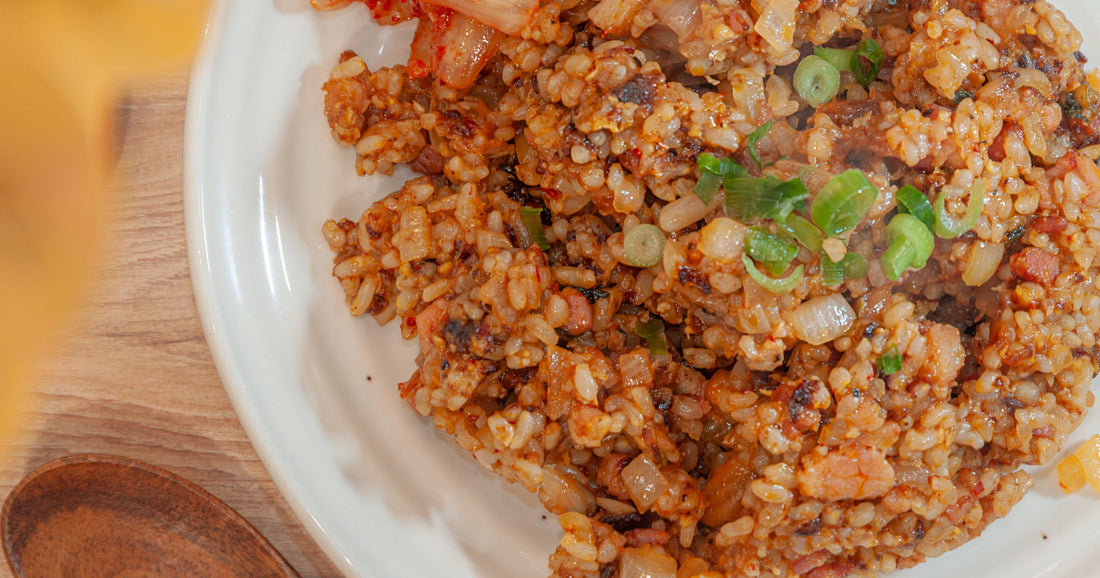 酸っぱくなったキムチで驚くほどコクが出る！失敗しないキムチ炒飯レシピ