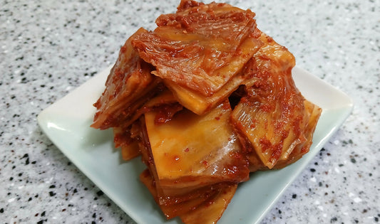 キムチが酸っぱくなる理由と防ぐコツ｜発酵の仕組みを解説