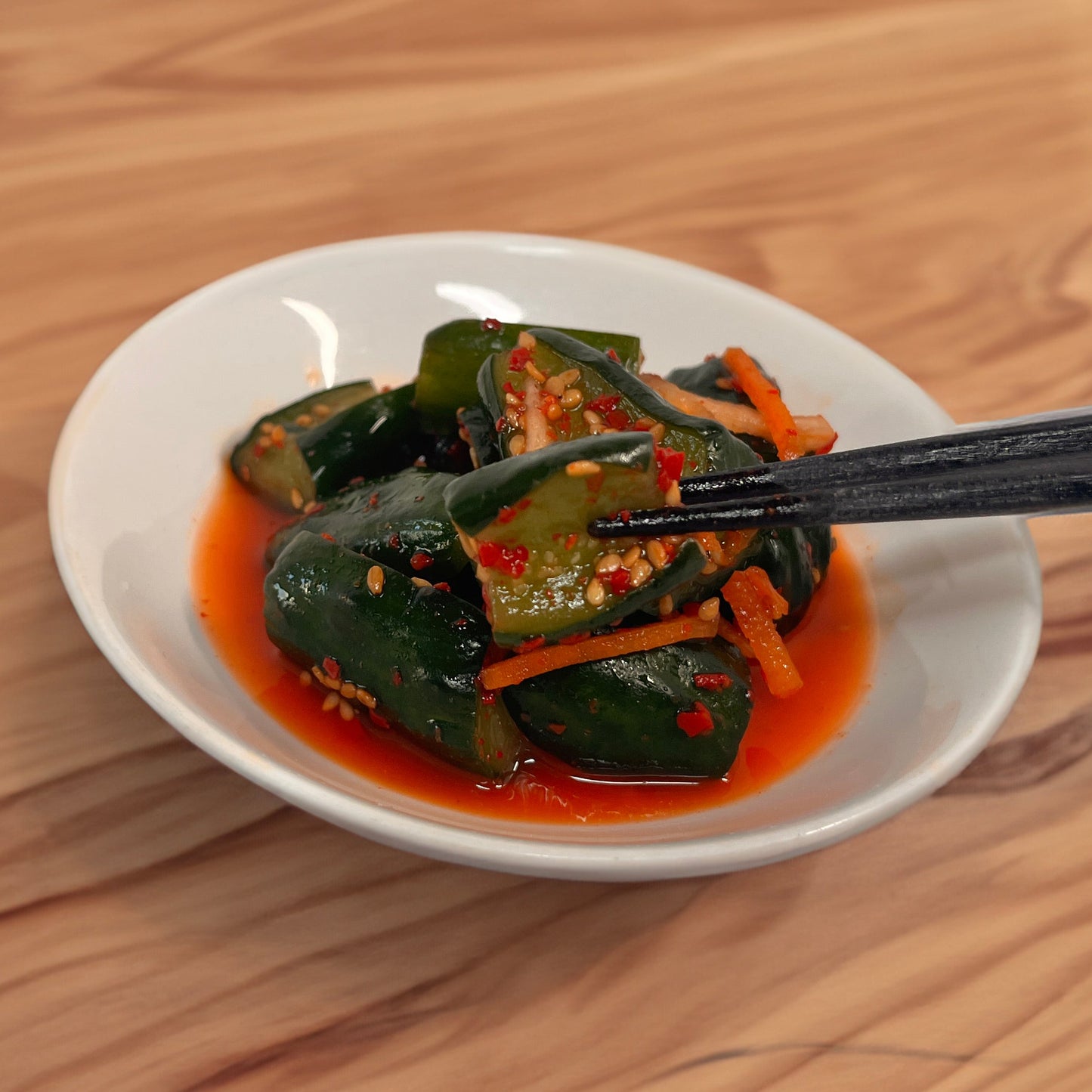 きゅうりキムチ持ち上げ